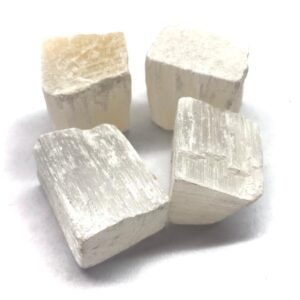 Selenita en Bruto 3cm aprox